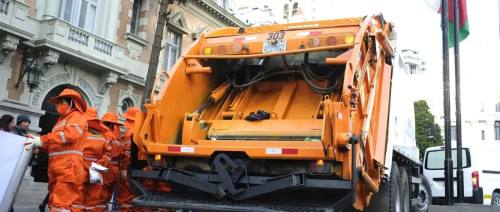 La Paz: Por falta de diésel solo opera la mitad de camiones recolectores; alcalde pide no sacar la b