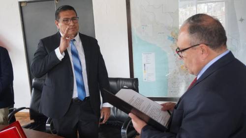 Posesionan a Álvaro Tejerina como presidente interino de la Siderúrgica del Mutún