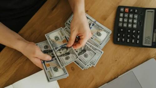 Si va a comprar o vender dólares, revise la cotización actualizada de este martes