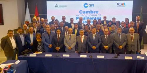 Cumbre Empresarial en Cochabamba: empresarios exigen seguridad jurídica, libre transitabilidad e inv