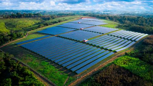 Planta fotovoltaica en Viacha tendrá un costo de 41 millones de euros y estará lista en 14 meses