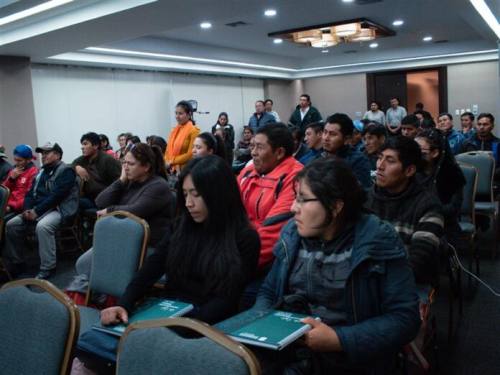 Presentan programa para capacitar a trabajadores de la construcción