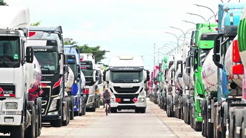 Colapso energético: Asfixia por la falta de combustibles golpea a los bolivianos