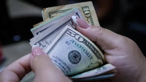 ¿Sube o se mantiene? La cotización del dólar paralelo este martes 17 de marzo