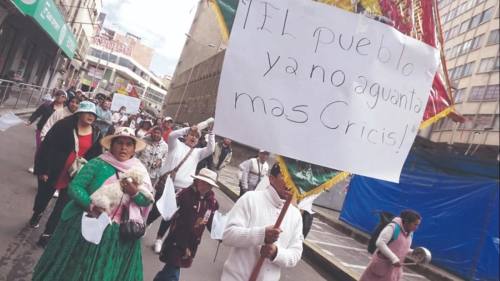 Decretan reprogramar créditos y sectores piden evitar sobreinterés