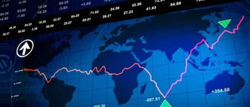 Analistas recomiendan mantener la cautela ante reducción de riesgo país