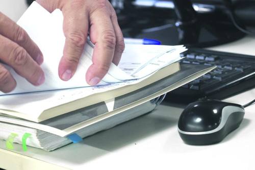 En Bolivia se requieren 2.060 horas para abrir una empresa mediana