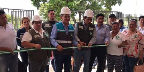 Jhonny Fernández entregó solo un módulo educativo