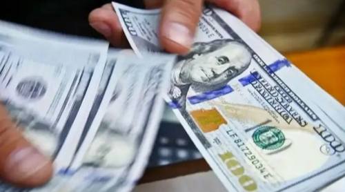 El dólar retoma su tendencia al alza y se cotizará en Bs 12,12 este jueves