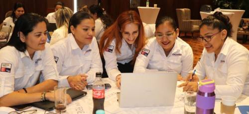 Mujer Itacamba impulsa el liderazgo femenino y fortalece el desarrollo de talento en la organización