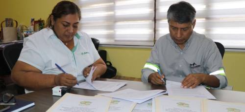 Itacamba firma convenios con municipios de la provincia Germán Busch para mejorar la infraestructura