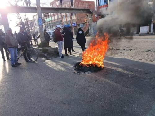 Bolivia amanece con 21 puntos de bloqueo que afectan a cinco departamentos