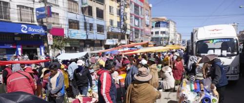 Cedla: El 2023 más del 60% de la población de 4 ciudades vivía en la “pobreza multidimensional” y pu