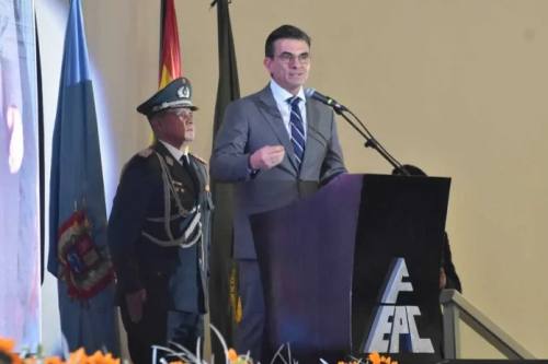Gobierno propone condonación de deudas tributarias y ajuste del IVA