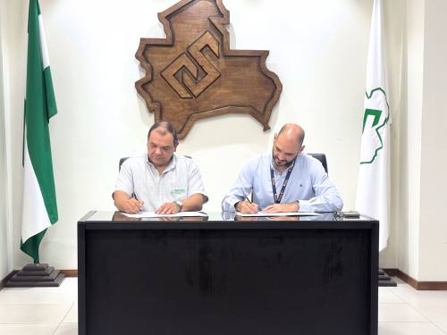 CADECOCRUZ firma acuerdo con Seguros Fortaleza para beneficiar a sus empresas