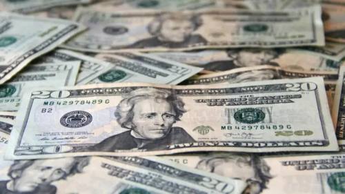 ¿A cuánto está el dólar paralelo y referencial? Así cotiza este viernes 15 de mayo en Bolivia