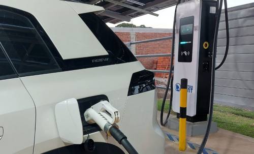 Importación de vehículos eléctricos rompe récord en Bolivia y supera los $us 20 millones hasta mayo