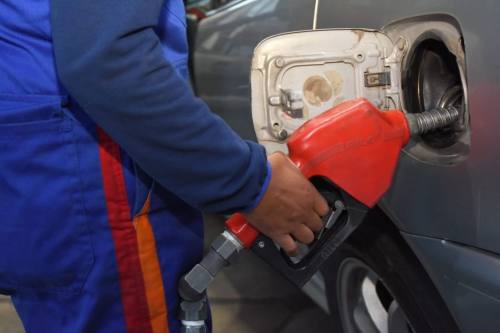 YPFB descarta cambios en el precio de las gasolinas y garantiza abastecimiento