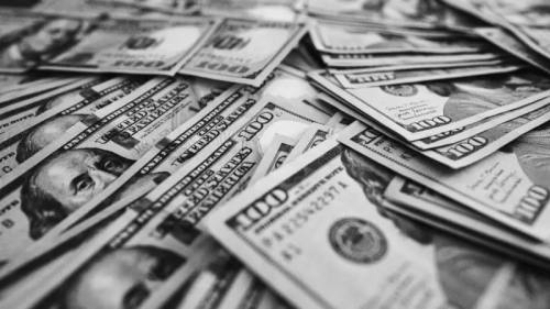 ¿Subió o bajó? Así se mueven el dólar paralelo y el referencial en Bolivia este martes