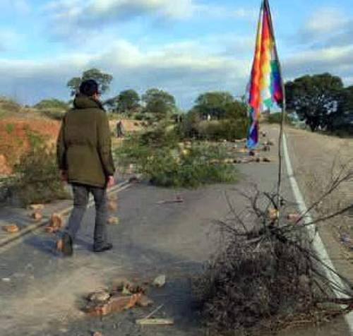 Bloqueo adelantado de evistas ya corta rutas en seis departamentos