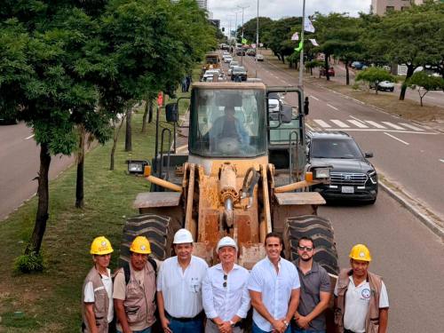 TRACTORAZO MOVILIZADO POR EL REAJUSTE DE PRECIOS EN SANTA CRUZ