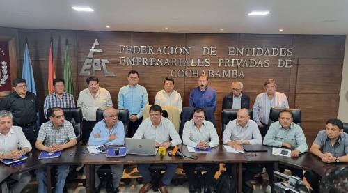Constructores declaran emergencia nacional y anuncian movilizaciones por falta de aprobación del dec