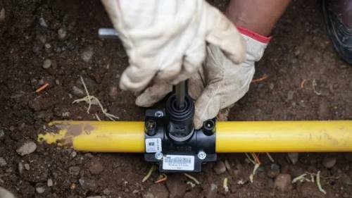 Sube número de conexiones de gas domiciliario, mientras cae producción