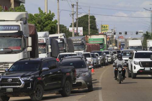 Medidas no frenan filas; peligra la producción de azúcar y etanol
