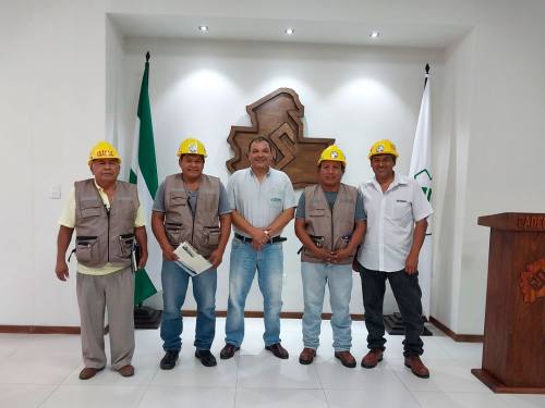 Comité Ejecutivo de Trabajadores en Construcción visitó CADECOCRUZ