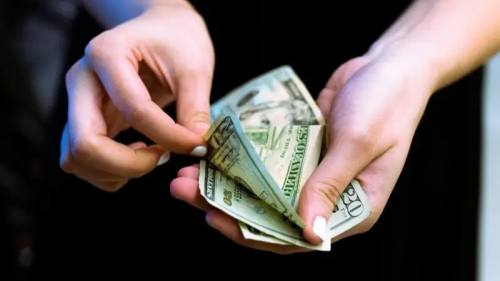 ¿Sube o baja? El dólar paralelo presenta ajustes este jueves en Bolivia