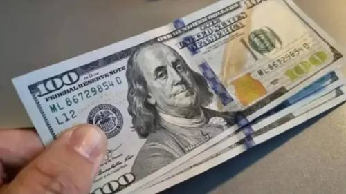 ¿Bajó el dólar? Así se cotiza en el mercado paralelo tras el anuncio de devolución de divisas