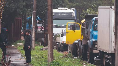 Hay filas en los surtidores y Asosur denuncia que YPFB bajó cupo para Santa Cruz
