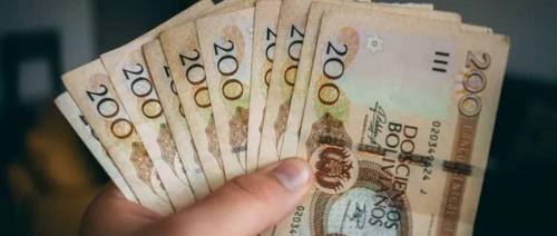 Industriales exigen diálogo tripartito sobre un eventual incremento salarial para el 2027