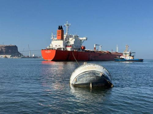 YPFB anuncia la llegada de dos buques con combustible a Arica y señala que despachos superan el 100%