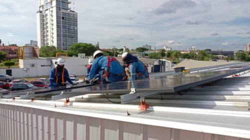 Escasez de diésel impulsa aumento de paneles solares