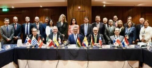 En Santa Cruz, banca regional evalúa su capacidad de respuesta ante choques adversos y tensiones eco