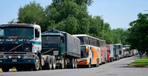 Crisis de combustibles: analistas alertan ´bomba de tiempo´