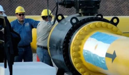 Los países abren el mercado del gas a privados, mientras YPFB mantiene el monopolio