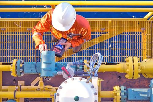 Ingresos por gas natural caen en 34% en 9 meses