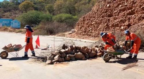 Ejecutan plan de limpieza y reconstrucción de carreteras tras disminución de bloqueos