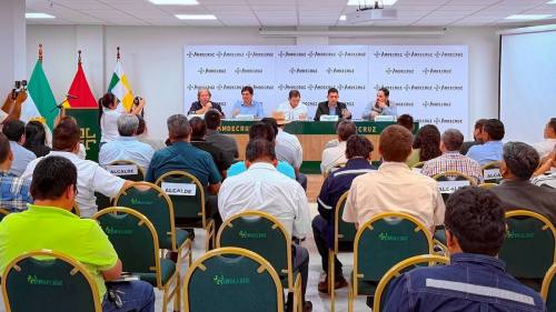Alcaldes cruceños y gobierno nacional acuerdan agenda de trabajo para mejorar las carreteras